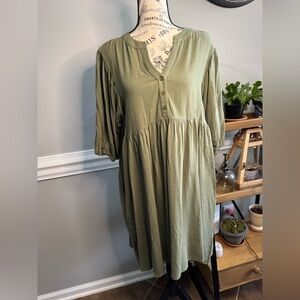 Green Midi Sundress with V-Neck and Bishop Sleeves